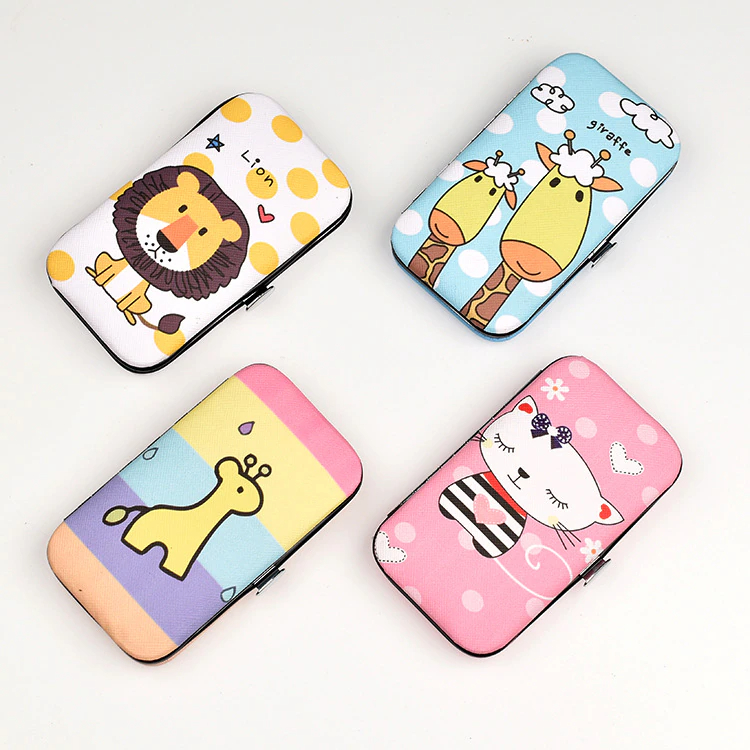 طقم باديكير 7 قطع للعناية بأظافر اليد والقدم