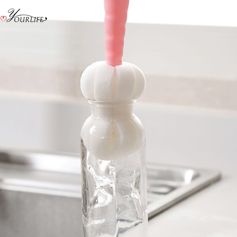 فرشة تنظيف زجاجات المياه الطويلة  والأكواب وببرونة الاطفال علي شكل جزرة