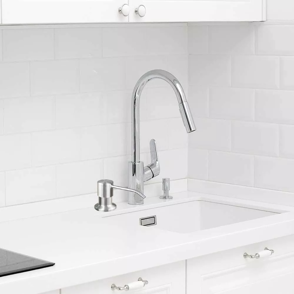 مضخة توزيع الصابون السائل تدور 360 درجة لسهولة التحكم من الاستانليس ستيل