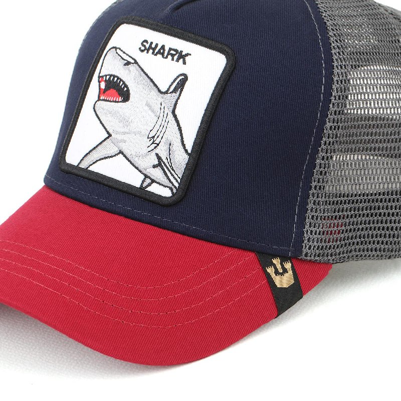 كاب شارك بجزء شبكي من الخلف لتهوية الشعر قابل لتعديل المقاس علي الرأس بألوان مختلفة