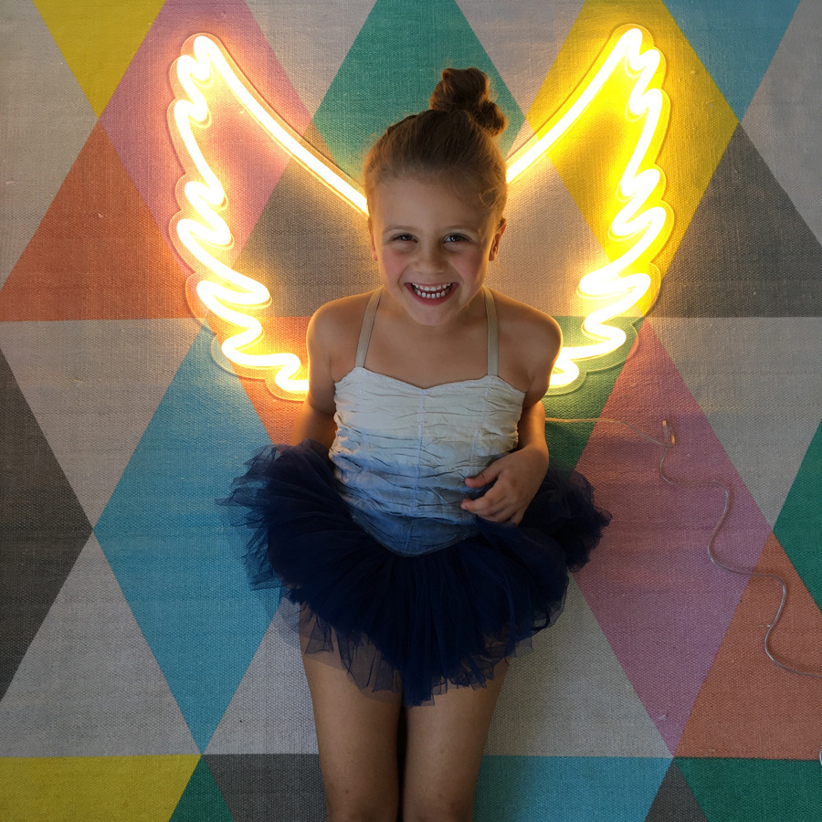 Neon wings 80*80
