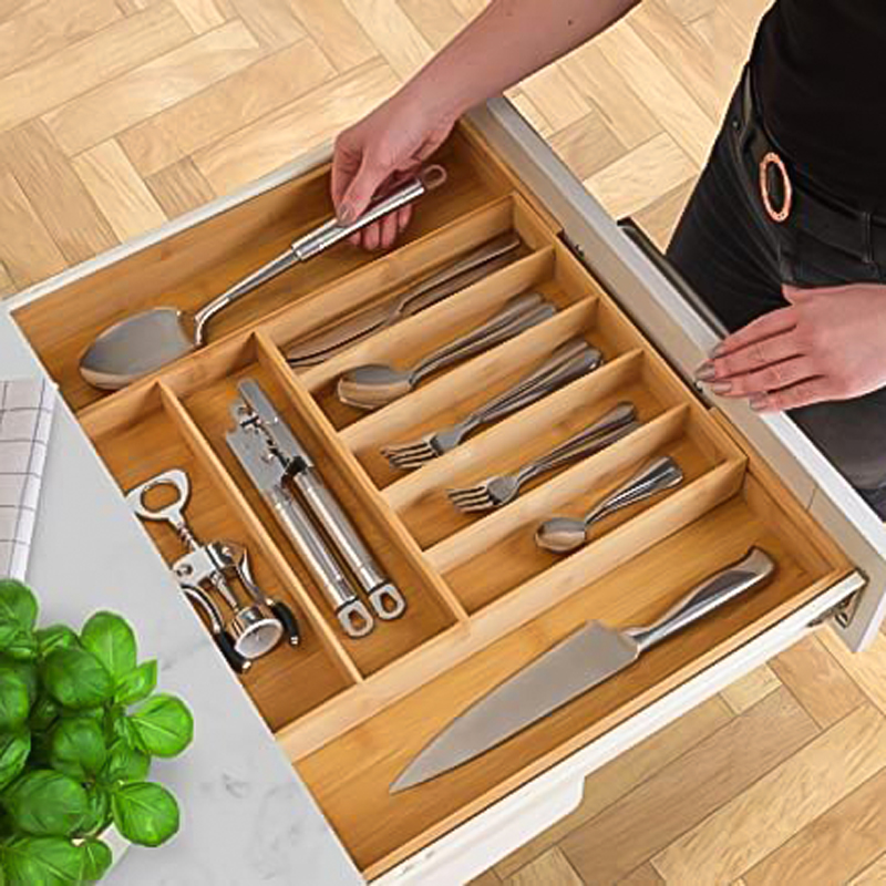 منظم ادراج خشبي مقسم 9 خانات قابل للتوسيع والتعديل لتنظيم المعالق والشوك والسكاكين لسهولة الرؤية والاستخدام