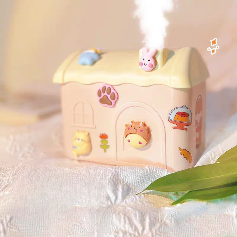 فواحة علي شكل بيت بخزان 600 ملي لتعطير غرف الاطفال