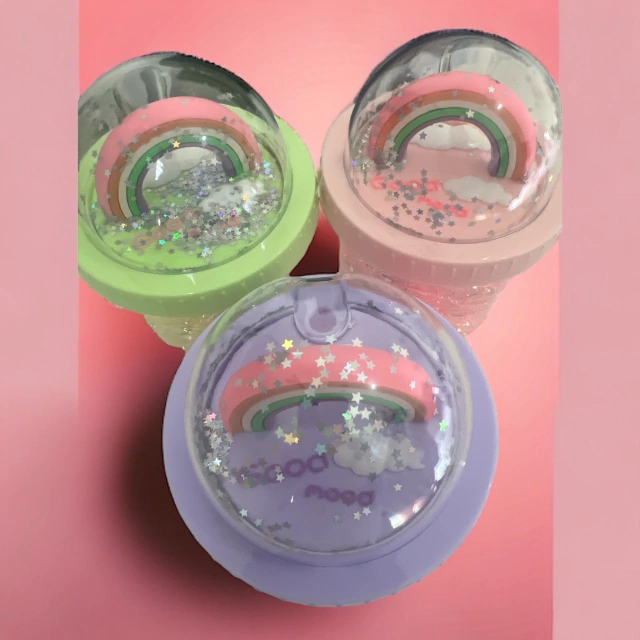 مج جليتر مللي بغطاء مجسم قوس قزح من الاعلي مع شاليموه