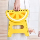كرسي أطفال شكل ليمونة قابل للطي بيد لسهولة حمله