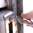 ميدالية مفاتيح ومفك مسامير 2*1 متعددة الاستخدام