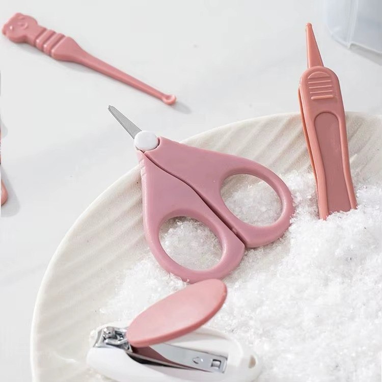 طقم باديكير للعناية باظافر الاطفال حديثي الولادة  - 5قطع