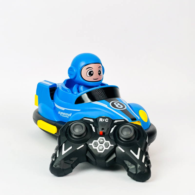 عربيات تصادم لشخصين ضد بعض مزودة بصوت واضاءة  وريموت تحكم عن بعد _ قطعتين