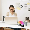 ساعة ومنبه ديجيتال بتصميم شروق الشمس ب 7 الوان ار جي بي