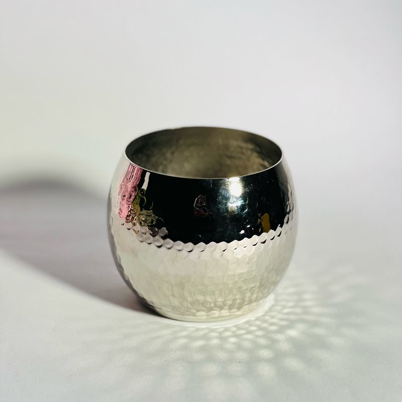 اصيص زرع من النحاس المزخرف لتجديد ديكور المنزل _ باللون الفضي