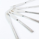 طقم سكاكين عشاء 12 قطعة استانليس ستيل باللون الفضي بمقبض مزخرف