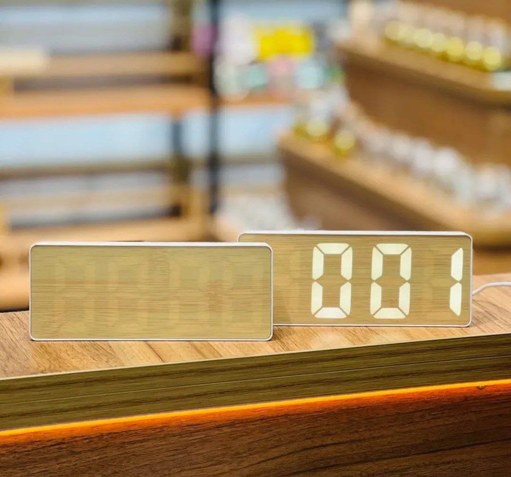 ساعة منبه ديجيتال لعرض الوقت ودرجة الحرارة بيو اس بي