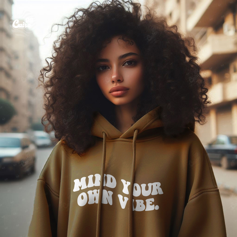 Mind Your Own Vibes هودي اوفر سايز قطن باللون البني