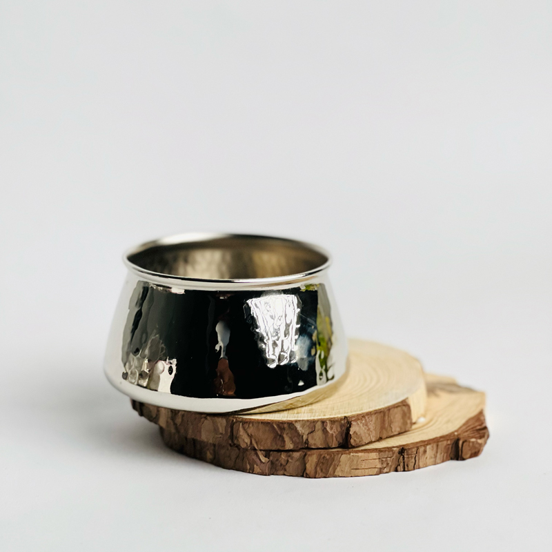 وعاء حامل شموع من النحاس مزخرف للديكور باللون الفضي- 5 * 9 سم