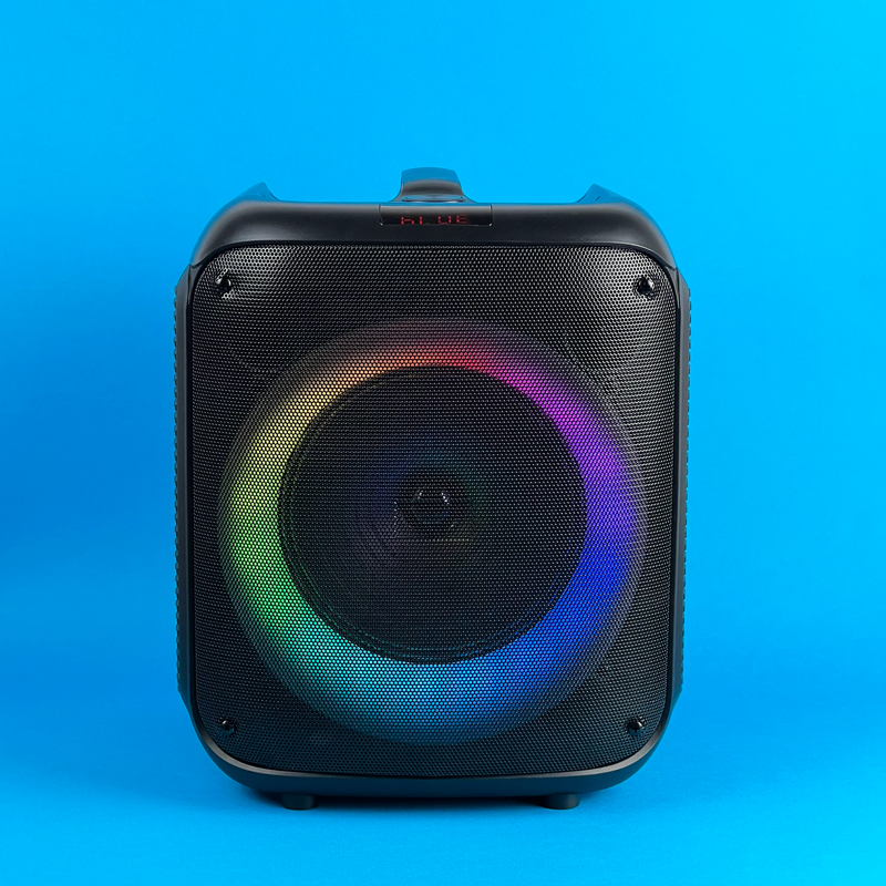 مكبر صوت بالوان ار جي بي لاسلكي يعمل بالبلوتوث مع ريموت كنترول  للتحكم عن بعد - بطارية 3600 مللي امبير