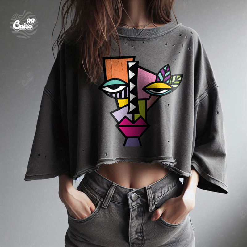 Pop art face portrait كروب توب اوفر سايز باللون الرمادي المحجر