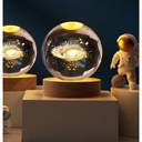 بلورة المجرة المضيئة بقاعدة خشب من الكريستال