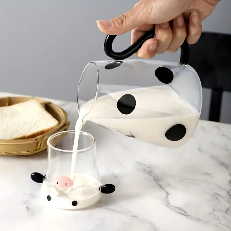 براد و مج بايركس بيد علي شكل بقرة 550 ملي لتقديم المشروبات و العصائر للضيوف