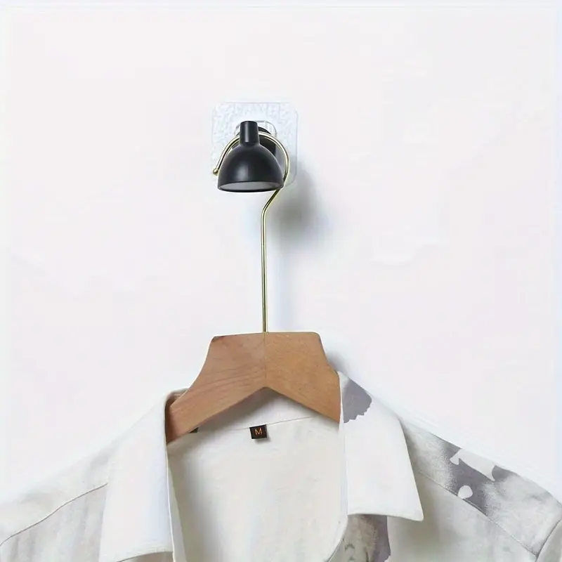 حامل مفاتيح مغناطيسي علي شكل اباجورة مع لصق دبل فيس