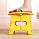 كرسي أطفال شكل ليمونة قابل للطي بيد لسهولة حمله