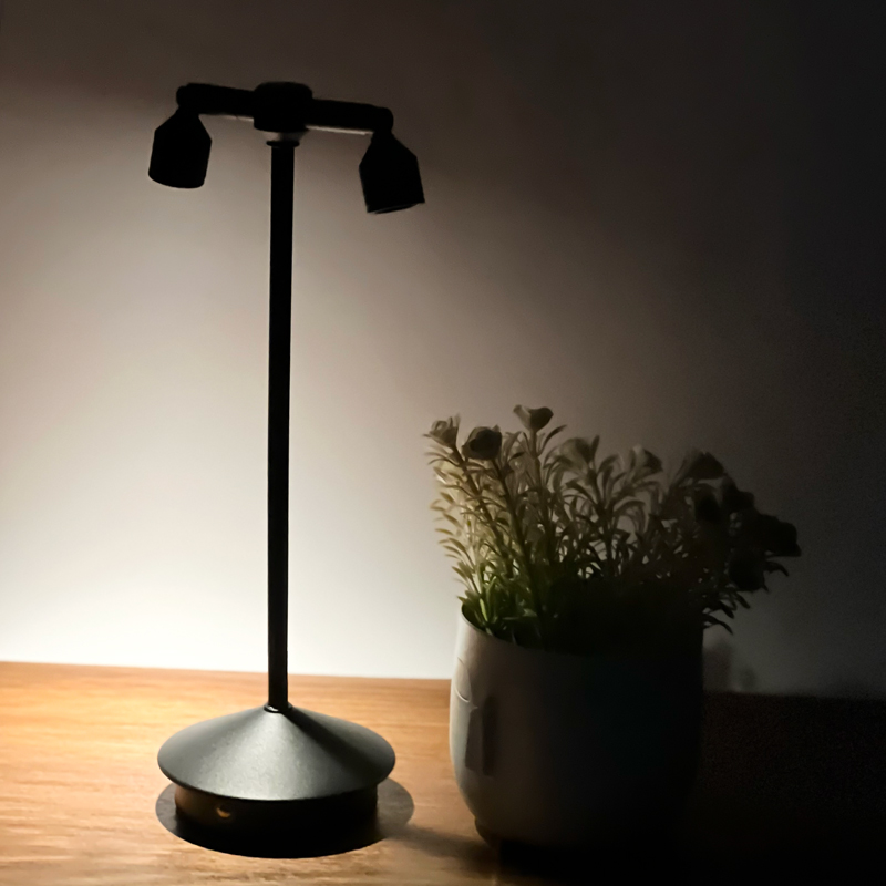 اباجورة مكتب تاتش ب2 رأس قابلة للدوران بيو اس بي للشحن