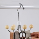 شماعة طرح وملابس