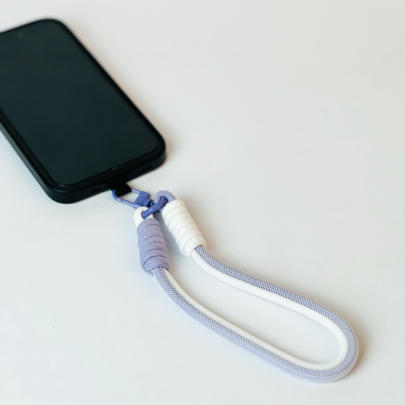 ميدالية موبايل للتعليق داخل الجراب لحمايته من السقوط أو الفقد