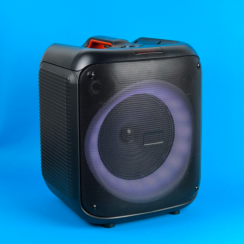 مكبر صوت بالوان ار جي بي لاسلكي يعمل بالبلوتوث مع ريموت كنترول  للتحكم عن بعد - بطارية 3600 مللي امبير