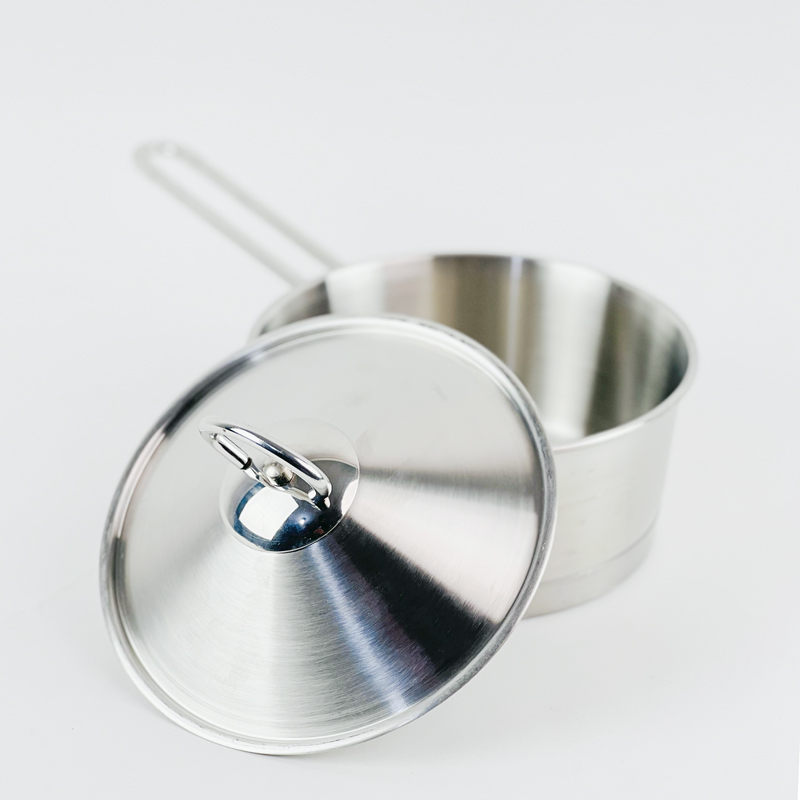 كسرولة استانلس استيل بغطاء ويد لسهولة الحمل  - مقاس 20سم - 2.50 لتر