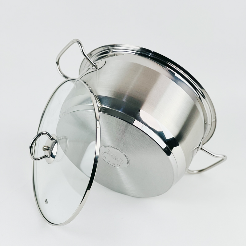حلة استانلس استيل بغطاء زجاجي ويدين لسهولة الحمل  - مقاس 24سم
