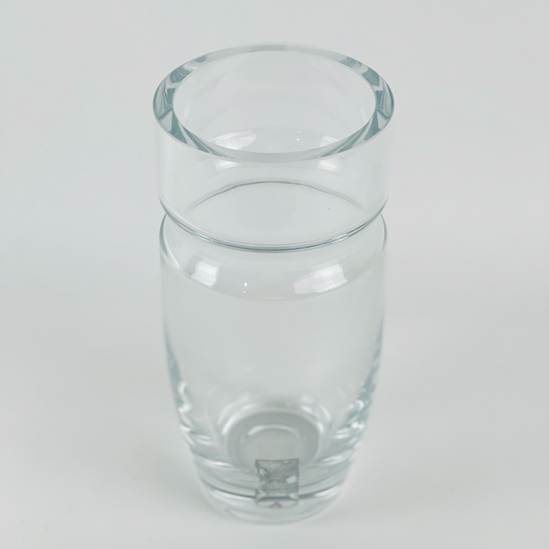 فازة ورد شيك زجاج شفاف لتجديد ديكور البيت