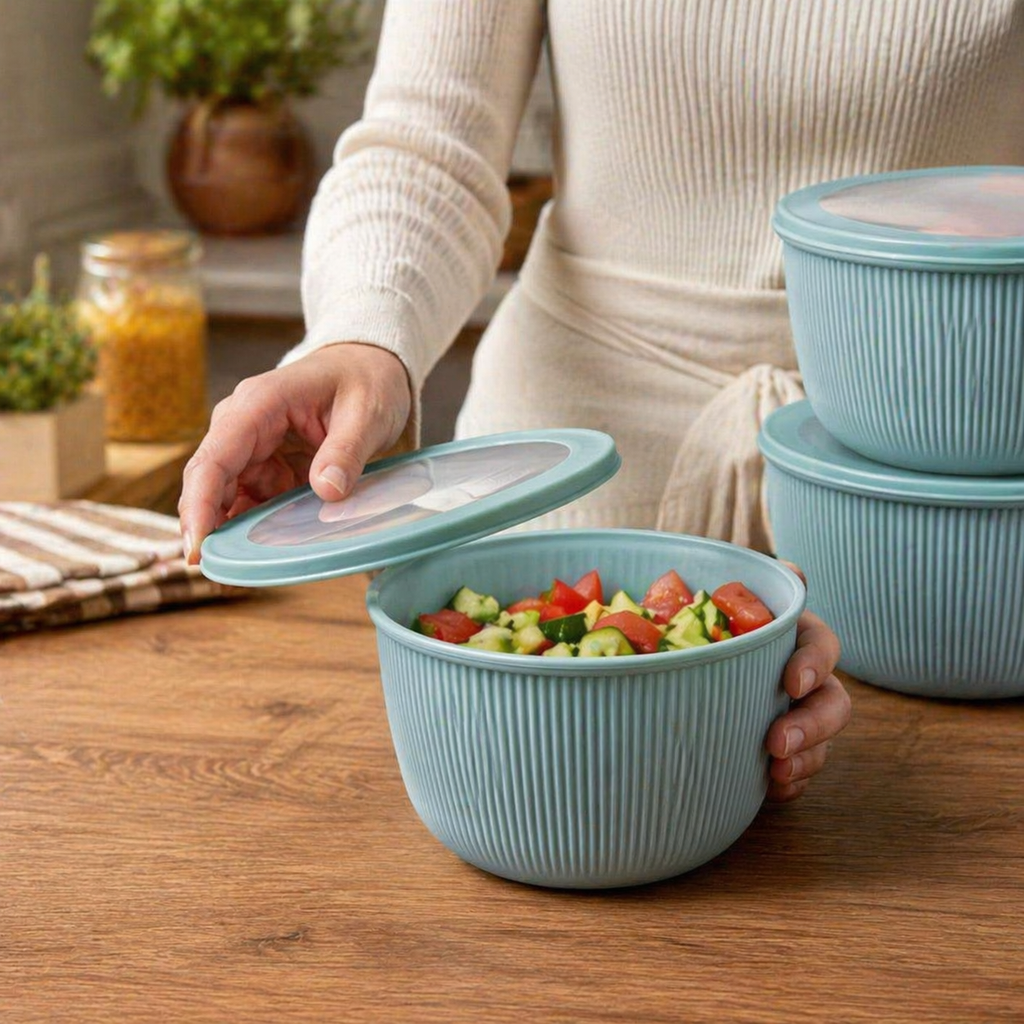 طقم علب تلاجة 4 قطع بأحجام مختلفة بغطاء بإطار سيليكون محكم الغلق لحفظ وتنظيم الطعام