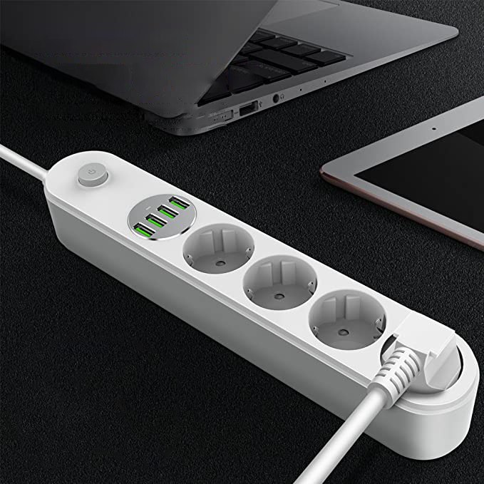 مشترك كهربائي سريع الشحن 4 فيشة مع 4 منافذ يو اس بي ليناسب جميع انواع الاجهزة مع خواص امان 2500 واط