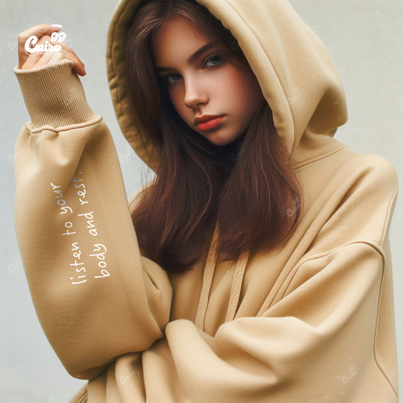 Listen To Your Body And Rest هودي اوفر سايز قطن باللون البيج