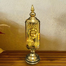 [HH00002919] فانوس ومصباح رمضاني مزخرف باللون الذهبي