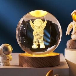 [HH00005285] Astronaut Lighting Crystal Ball Wooden Base